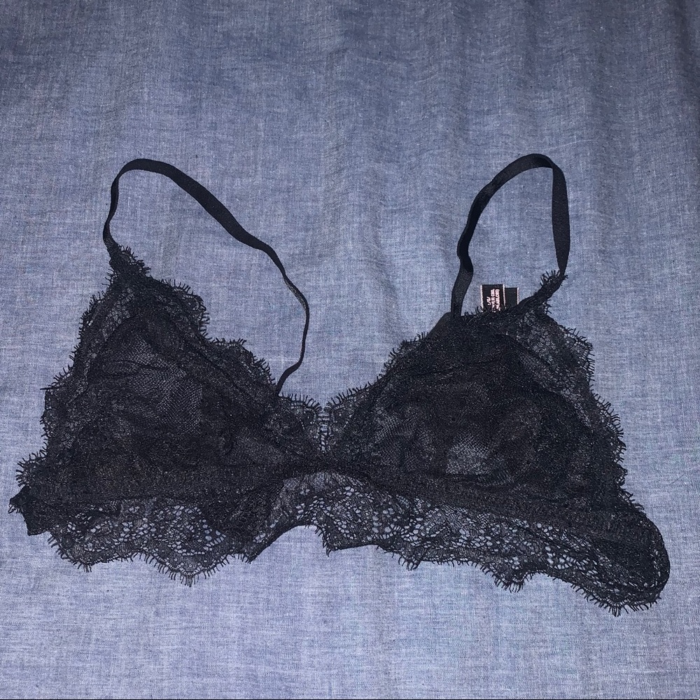 Victoria's Secret Eyelash Lace Bralette